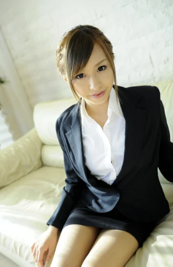 แนะนำ “ซากุระ อายาเนะ” สาวหน้าสวยที่เล่นบทแรงได้แบบไม่ต้องฝืน Ayane Sakura e1764835665397