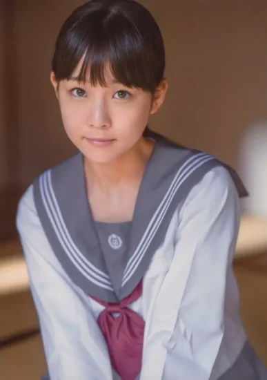 รู้จัก Seri Mitsuha ผู้หญิงหน้าแบ๊วที่ซ่อนความดุไว้ในลีลานุ่มลื่นจนหนุ่มๆ สะดุ้งเบาๆ Seri Mitsuha e1765264814181